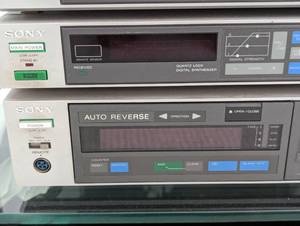 lot 250 image: Sony Amp, Tuner and Cassette Deck