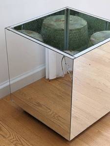 lot 254 image: Mirrored Planter Box