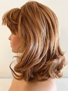 lot 137 image: New Reddish Strawberry Blonde Real Hair Wig
