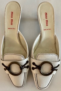 lot 140 image: Vintage pair of Miu Miu shoes and a New Under the Bed Shoe Rack