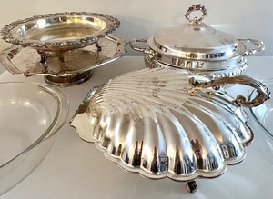 lot 278 image: Shining Silver Clam Cloche and such