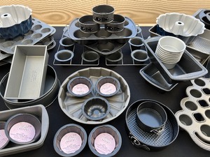 lot 283 image: Large Lot of a Variety of Baking Supplies