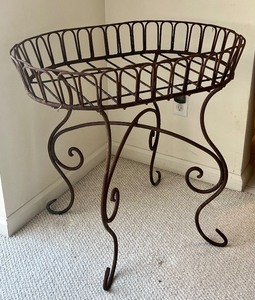 lot 216 image: Decorative Outdoor Metal Planter