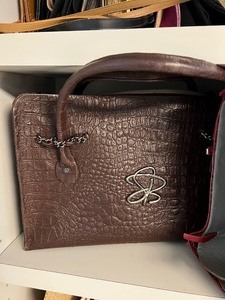 lot 274 image: Multitude of Susi Bash Artisan Made Prototype Purses and Handbags