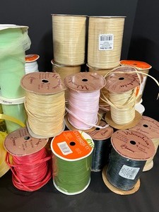 lot 177 image: Wrap it Up Gift Ribbon Galore