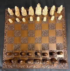 lot 233 image: Simple Brown & White Table Top Chess Set