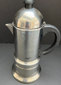 lot 404 image: Moka Kontessa Italian Stainless Steel Coffee Pot - Magnetic Bottom