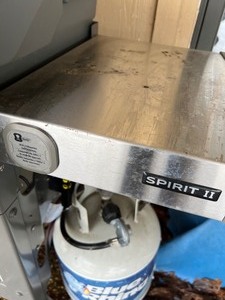 lot 422 image: Weber Spirit II Outdoor Gas Grill