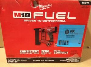 Milwaukee  M18 FUEL 18-Volt Lithium-Ion Brushless Cordless 18-Gauge 14 in. Narrow Crown Stapler (Tool-Only) Customer return Review all pictures