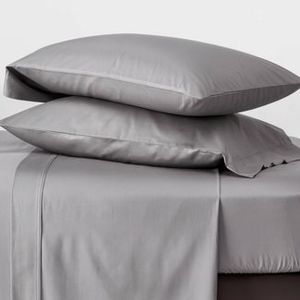 800 Thread Count Solid Sheet Set - Size Full - Threshold Signature ((MSRP $79))