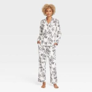 Brand New Womens Cozy Pajama Set - Stars Above Size XXL