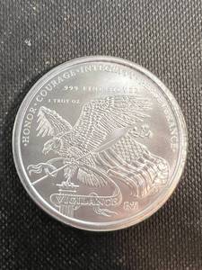 1 TROY OZ .999 FINE SILVER TRUMP ROUND