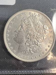 1882 US MORGAN SILVER DOLLAR AU