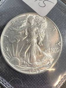 1945 US WALKING LIBERTY HALF DOLLAR BU-UNC