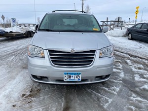 2010 Chrysler Town & Country Mobility Wheel Chair Van