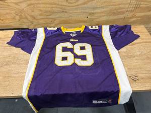 lot 31 image: NFL- Minnesota Vikings Jared Allen Jersey