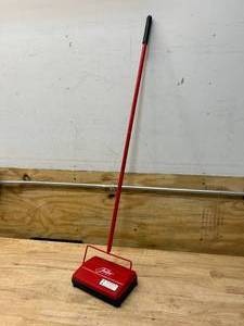 lot 33 image: FULLER Electrostatic Carpet Sweeper & Floor Sweeper