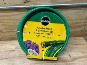 lot 30 image: MIRACLE-GRO Garden Hose- 50 ft.