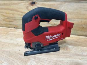 lot 117 image: MILWAUKEE M18 FUEL 18V Lithium-Ion Brushless Cordless Jig Saw (Tool-Only)