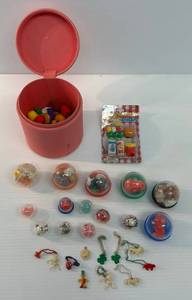 lot 197 image: Group Of Misc. Vintage Toys Including Cracker Jack Toys