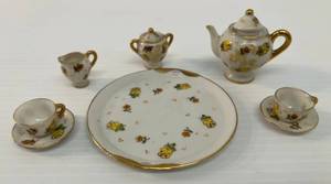 lot 9 image: Vintage Miniature Maruyama Tea Set Made In Occupied Japan