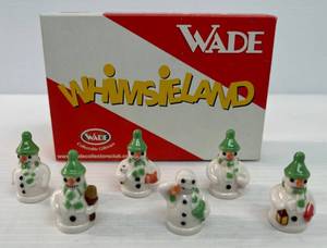 lot 73 image: Wade Whimsieland Snowmen Green Hat NIB