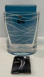 lot 128 image: Nambe MOTUS Crystal Pocket Vase 9 12 NIB