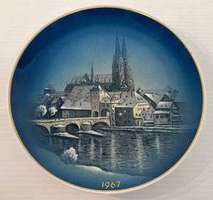 lot 135 image: 1967 Rosenthal Weilhnachten Christmas In Regensburg Plate 8 34