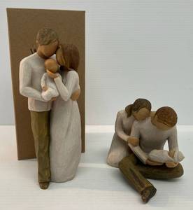 lot 148 image: Two Willow Tree Figures 1 2000 New Life Couple Mom, Dad And Baby Demdaco Figurine Susan Lordi 1 Willow Tree Our Gift Couple Mom, Dad And Baby By Susan Lordi NIB