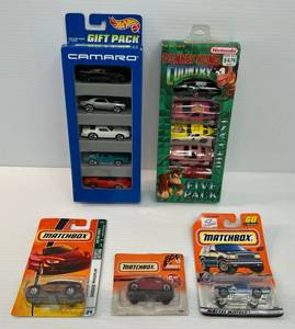 lot 193 image: Group Of Misc. Die-Cast Collectors Cars Including Matchbox, HotWheels And Nintendo