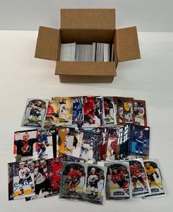 lot 210 image: Group Of Misc. Unsorted NHL Cards In Box