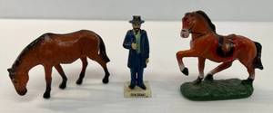 lot 222 image: Vintage 1920s Trico Made In Japan Composition Horse 3 Tall And More