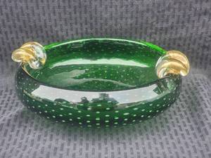 lot 41 image: MCM Green Murano Controlled Bubble Cigar Ashtray Slanted Round