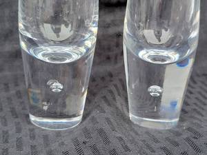 lot 52 image: 1949 David Hills Suspended Bubble Bud Vase for Steuben, pair