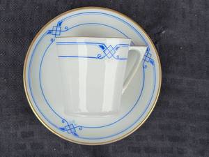lot 191 image: Vintage Porcelain Bavarian Tea and Pastry Service by Hutschenreuther