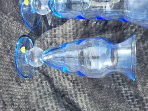 lot 89 image: Swedish Tiffin Copen Blue Flared Mantel Vase Group