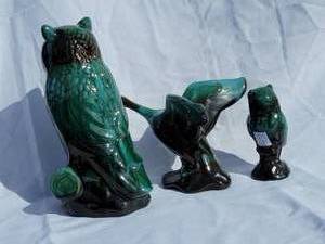 lot 200A image: Blue Mountain Pottery Bird Group