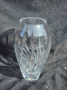 lot 172 image: Marquis Waterford Crystal Vase