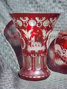 lot 119 image: Variety of Czech Bohemian Glass Pieces (large)