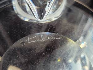 lot 56B image: Steuben Signed Crystal Cigar Ashtray
