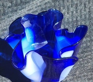 lot 156 image: Mid-Century Studio Art Glass Vase - Royal Blue