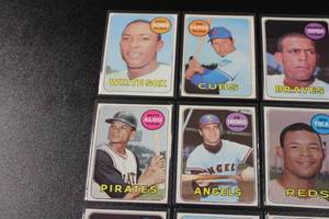 1969 Topps Baseball Card Lot #2  17 Cards  Matty Alou - Ron Santo - Sandy Alomar - Orlando Cepeda