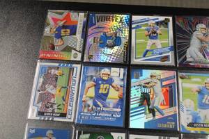Justin Herbert Football Card Lot  20 Different Cards