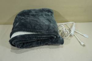 Biddeford Velour with Sherpa Electric Heated Throw