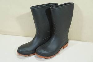 Rain Boots -Kids Size 4