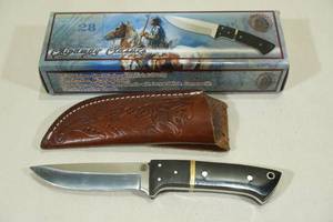 lot 58 image: Chipaway Classics Stainless Steel Collector Knife