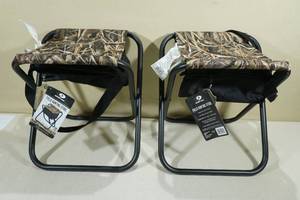 lot 64 image: 2 Mossy Oak Field Hunting Stools