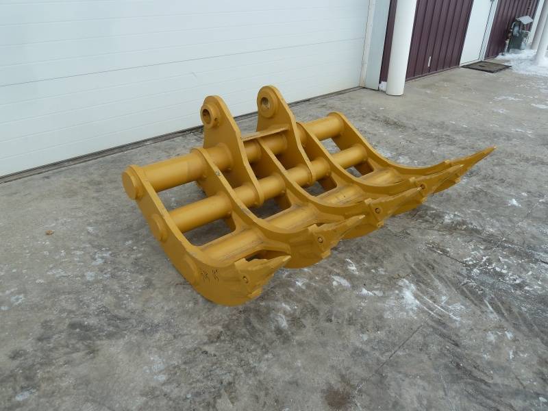 LANDHERD Rake Cat 325