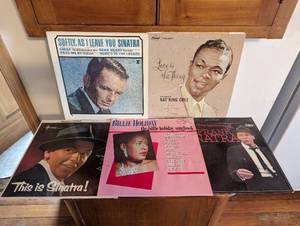 lot 104 image: Five LP 33 Records