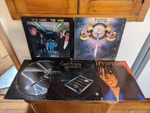 lot 105 image: Five Records